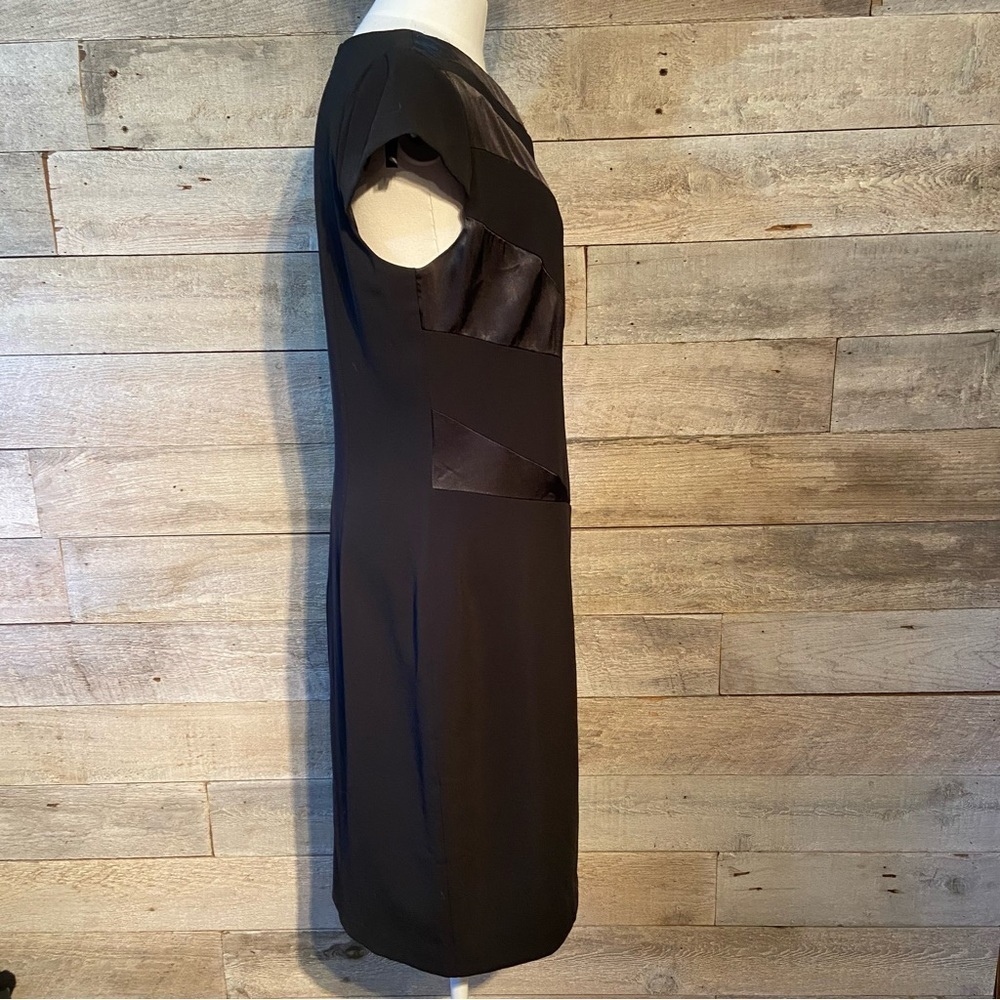 🇨🇦 Nueva women’s black asymmetrical cocktail pencil dress in size 8 - Picture 4 of 8